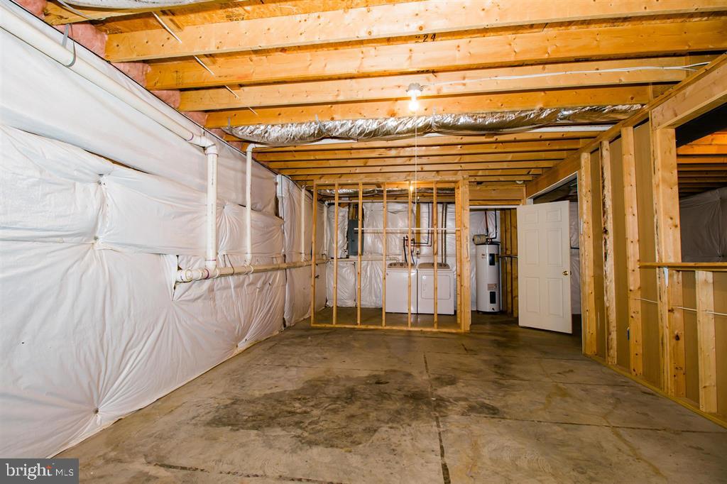 446 SUMMIT N, WOODSTOCK, Virginia 22664, 3 Bedrooms Bedrooms, ,2 BathroomsBathrooms,Residential,For sale,446 SUMMIT N,VASH2012948 MLS # VASH2012948