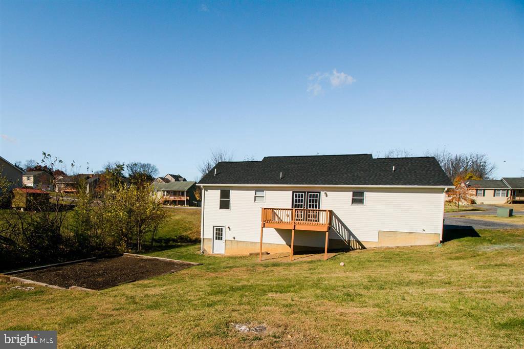 446 SUMMIT N, WOODSTOCK, Virginia 22664, 3 Bedrooms Bedrooms, ,2 BathroomsBathrooms,Residential,For sale,446 SUMMIT N,VASH2012948 MLS # VASH2012948