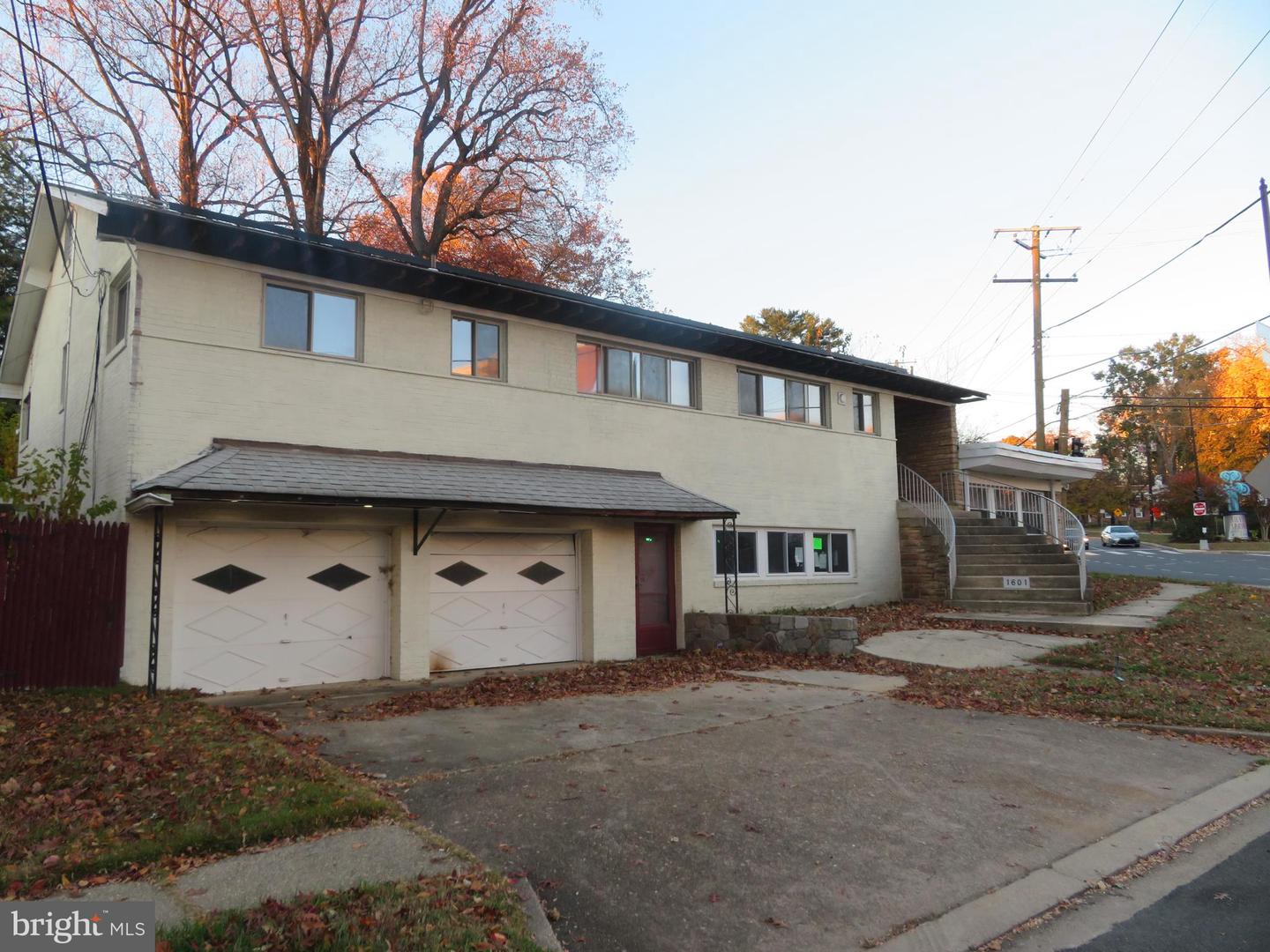 1601 NORTH PORTAL DR NW, WASHINGTON, District Of Columbia 20012, 4 Bedrooms Bedrooms, ,4 BathroomsBathrooms,Residential,For sale,1601 NORTH PORTAL DR NW,DCDC2230928 MLS # DCDC2230928