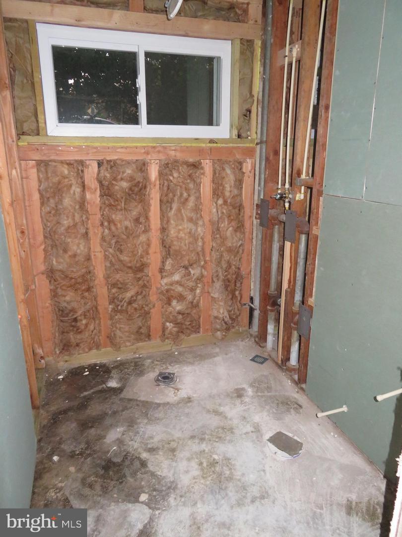 1601 NORTH PORTAL DR NW, WASHINGTON, District Of Columbia 20012, 4 Bedrooms Bedrooms, ,4 BathroomsBathrooms,Residential,For sale,1601 NORTH PORTAL DR NW,DCDC2230928 MLS # DCDC2230928