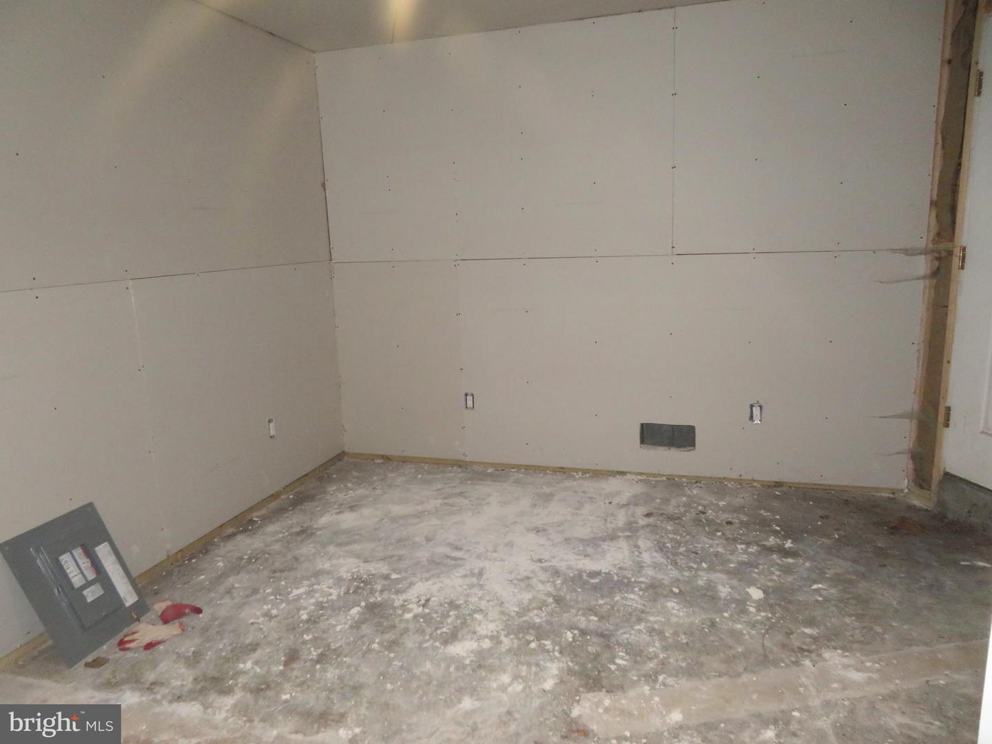 1601 NORTH PORTAL DR NW, WASHINGTON, District Of Columbia 20012, 4 Bedrooms Bedrooms, ,4 BathroomsBathrooms,Residential,For sale,1601 NORTH PORTAL DR NW,DCDC2230928 MLS # DCDC2230928