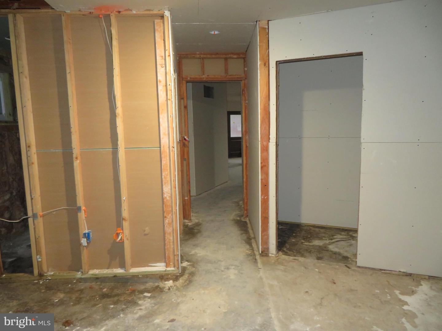 1601 NORTH PORTAL DR NW, WASHINGTON, District Of Columbia 20012, 4 Bedrooms Bedrooms, ,4 BathroomsBathrooms,Residential,For sale,1601 NORTH PORTAL DR NW,DCDC2230928 MLS # DCDC2230928