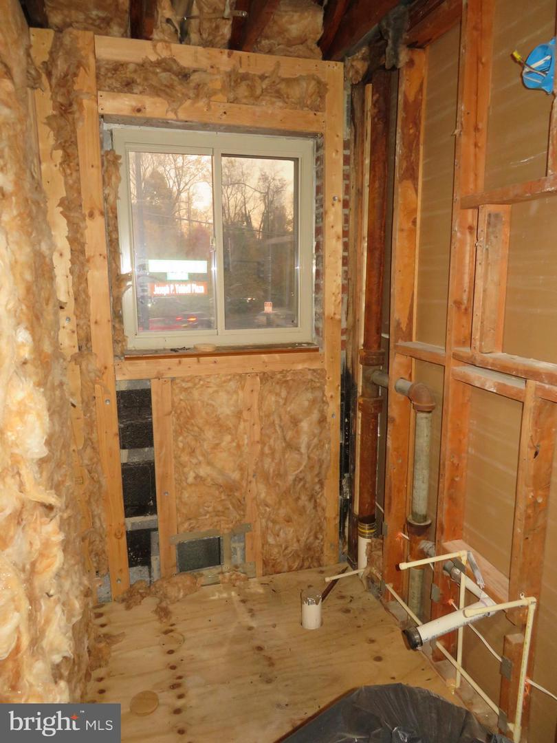 1601 NORTH PORTAL DR NW, WASHINGTON, District Of Columbia 20012, 4 Bedrooms Bedrooms, ,4 BathroomsBathrooms,Residential,For sale,1601 NORTH PORTAL DR NW,DCDC2230928 MLS # DCDC2230928