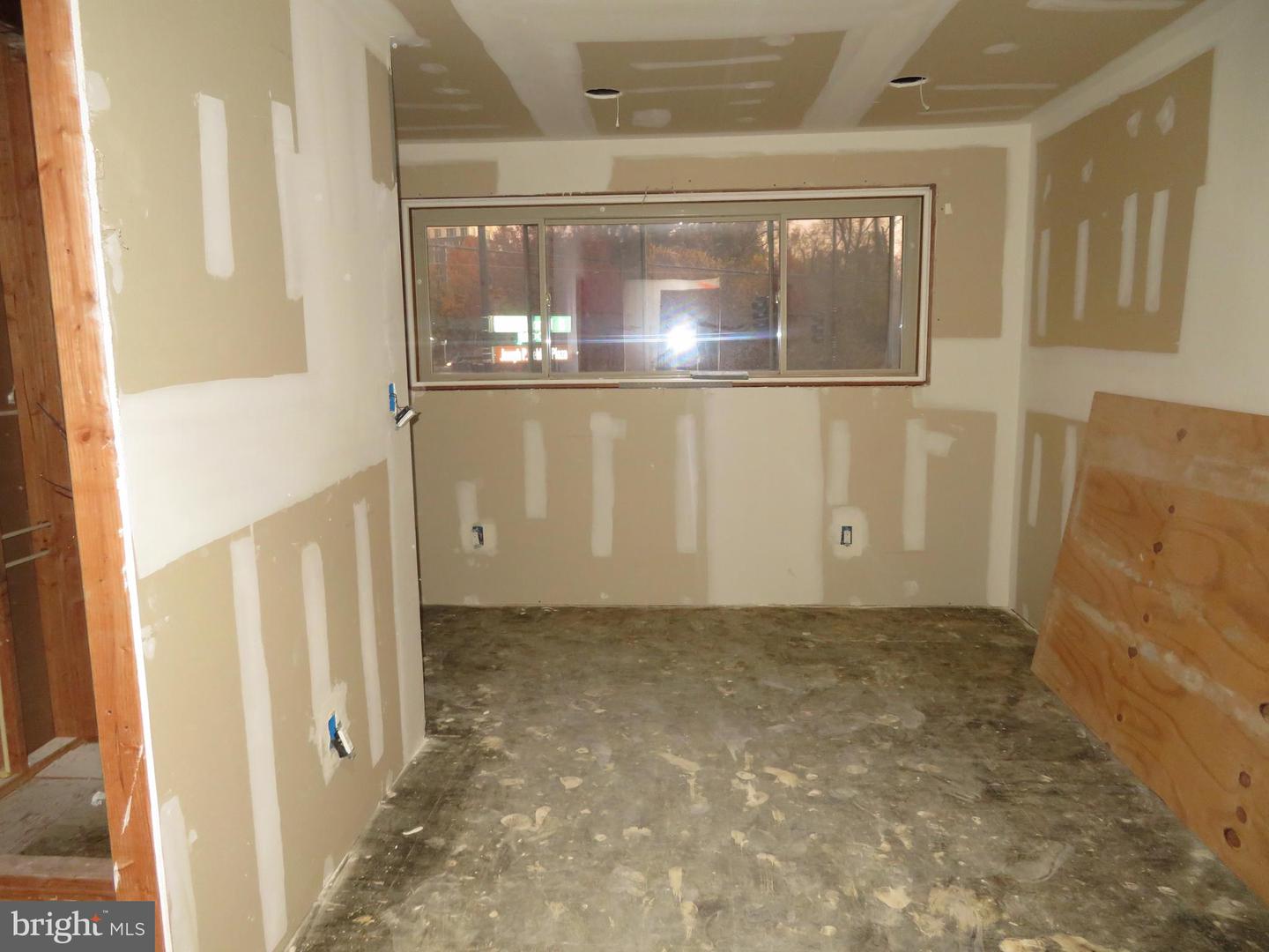 1601 NORTH PORTAL DR NW, WASHINGTON, District Of Columbia 20012, 4 Bedrooms Bedrooms, ,4 BathroomsBathrooms,Residential,For sale,1601 NORTH PORTAL DR NW,DCDC2230928 MLS # DCDC2230928