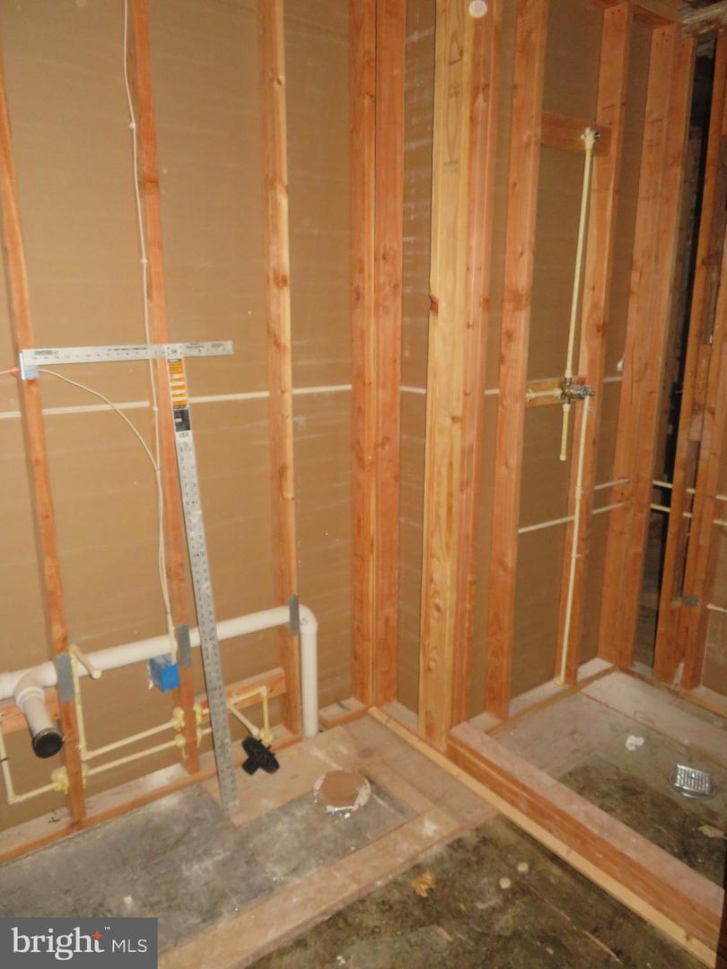 1601 NORTH PORTAL DR NW, WASHINGTON, District Of Columbia 20012, 4 Bedrooms Bedrooms, ,4 BathroomsBathrooms,Residential,For sale,1601 NORTH PORTAL DR NW,DCDC2230928 MLS # DCDC2230928