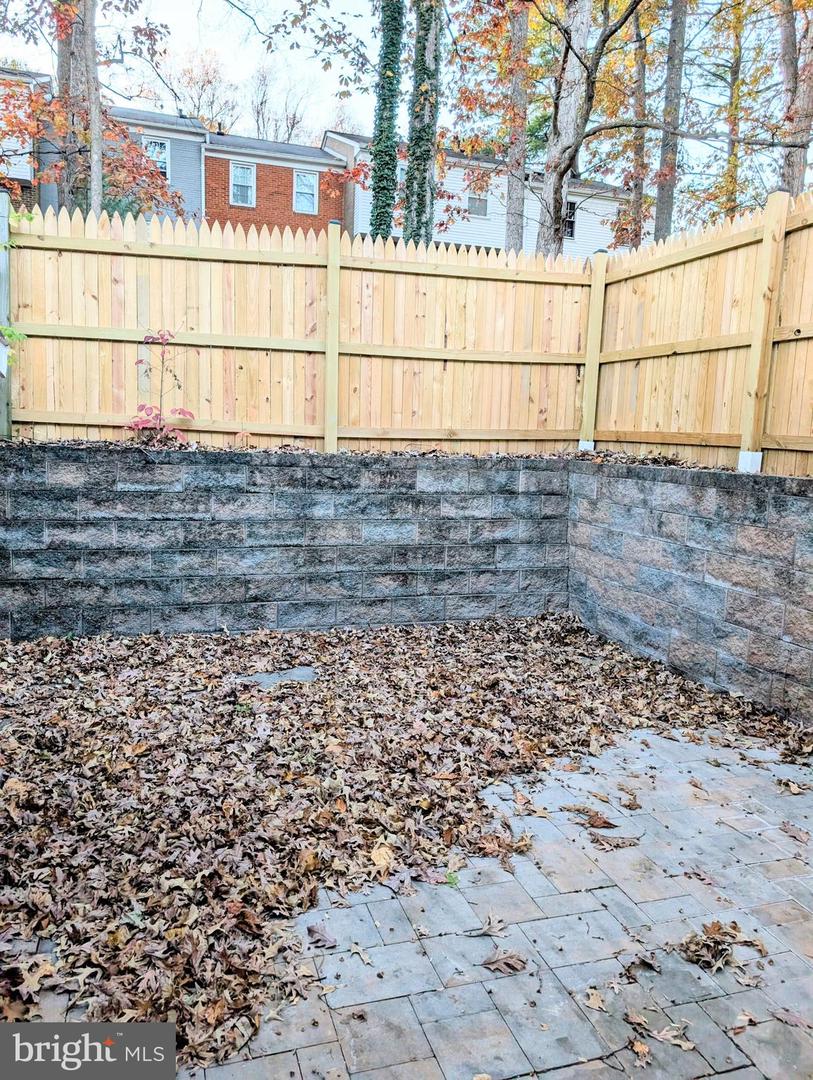 7619 TIVERTON DR, SPRINGFIELD, Virginia 22152, 2 Bedrooms Bedrooms, ,1 BathroomBathrooms,Residential,For sale,7619 TIVERTON DR,VAFX2278342 MLS # VAFX2278342