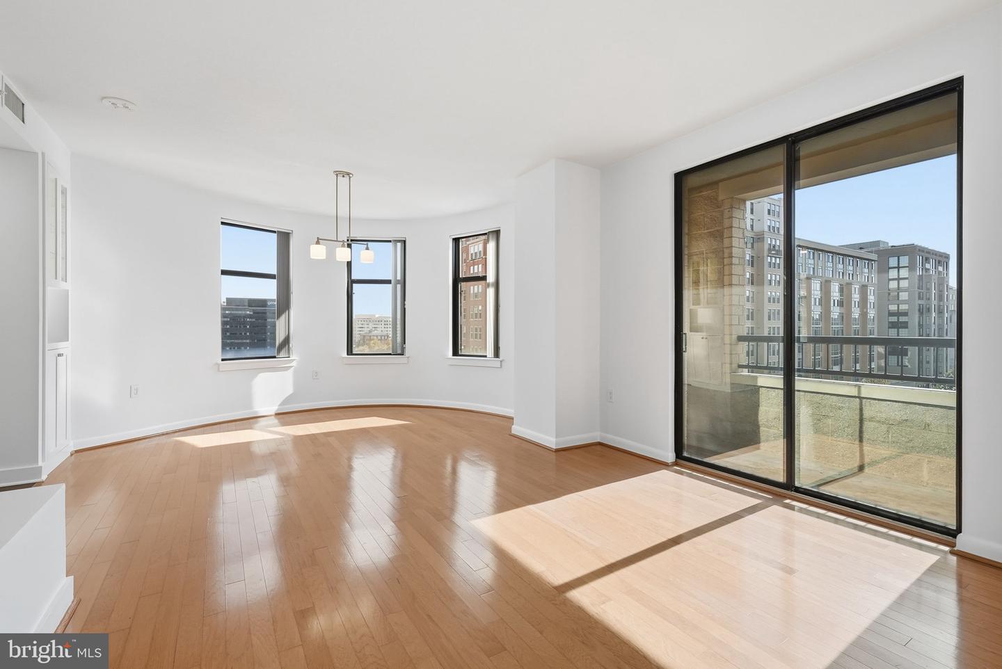 400 MASSACHUSETTS AVE NW #719, WASHINGTON, District Of Columbia 20001, 2 Bedrooms Bedrooms, ,2 BathroomsBathrooms,Residential,For sale,400 MASSACHUSETTS AVE NW #719,DCDC2230938 MLS # DCDC2230938 400 MASSACHUSETTS AVE NW #719, WASHINGTON, District Of Columbia 20001, 2 Bedrooms Bedrooms, ,2 BathroomsBathrooms,Residential,For sale,400 MASSACHUSETTS AVE NW #719,DCDC2230938 MLS # DCDC2230938