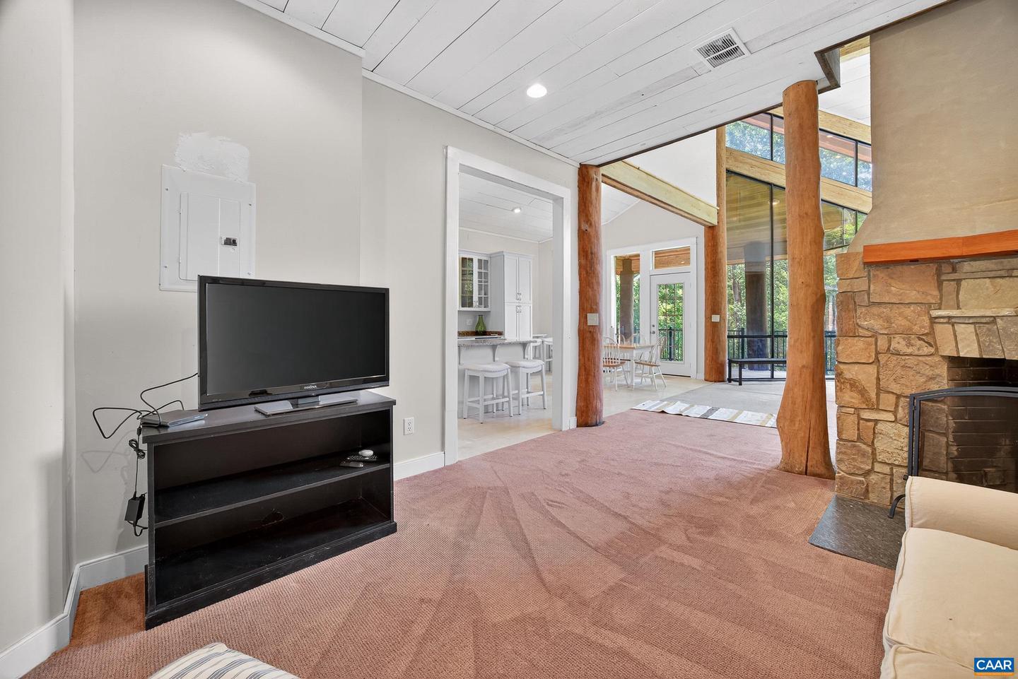 3005 LONESOME MOUNTAIN RD, CHARLOTTESVILLE, Virginia 22911, 4 Bedrooms Bedrooms, ,3 BathroomsBathrooms,Residential,For sale,3005 LONESOME MOUNTAIN RD,670850 MLS # 670850