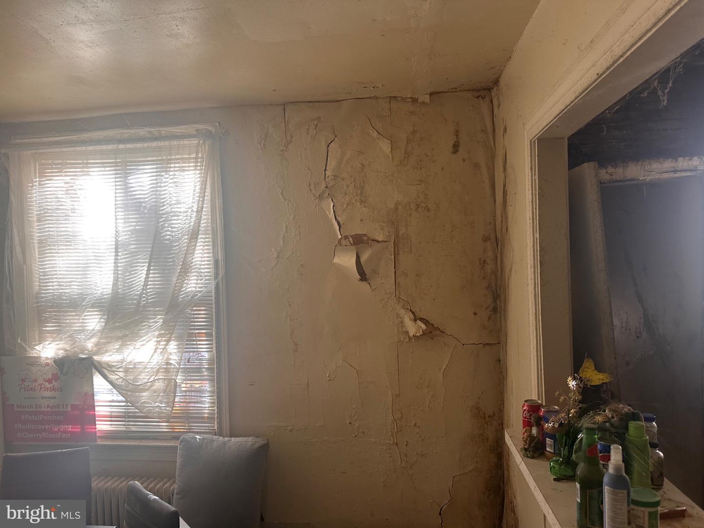 2505 FAIRLAWN AVE SE, WASHINGTON, District Of Columbia 20020, 2 Bedrooms Bedrooms, 3 Rooms Rooms,1 BathroomBathrooms,Residential,For sale,2505 FAIRLAWN AVE SE,DCDC2230952 MLS # DCDC2230952 2505 FAIRLAWN AVE SE, WASHINGTON, District Of Columbia 20020, 2 Bedrooms Bedrooms, 3 Rooms Rooms,1 BathroomBathrooms,Residential,For sale,2505 FAIRLAWN AVE SE,DCDC2230952 MLS # DCDC2230952