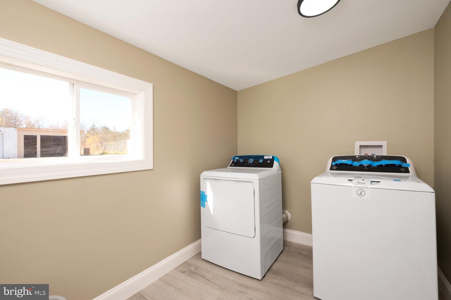 1080 AIRPORT RD, WINCHESTER, Virginia 22602, 2 Bedrooms Bedrooms, ,2 BathroomsBathrooms,Residential,For sale,1080 AIRPORT RD,VAFV2037956 MLS # VAFV2037956