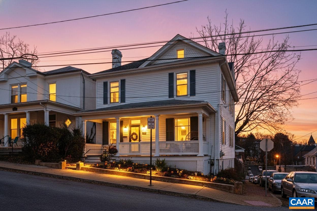 501 W JOHNSON ST, STAUNTON, Virginia 24401, 4 Bedrooms Bedrooms, ,1 BathroomBathrooms,Residential,For sale,501 W JOHNSON ST,670868 MLS # 670868