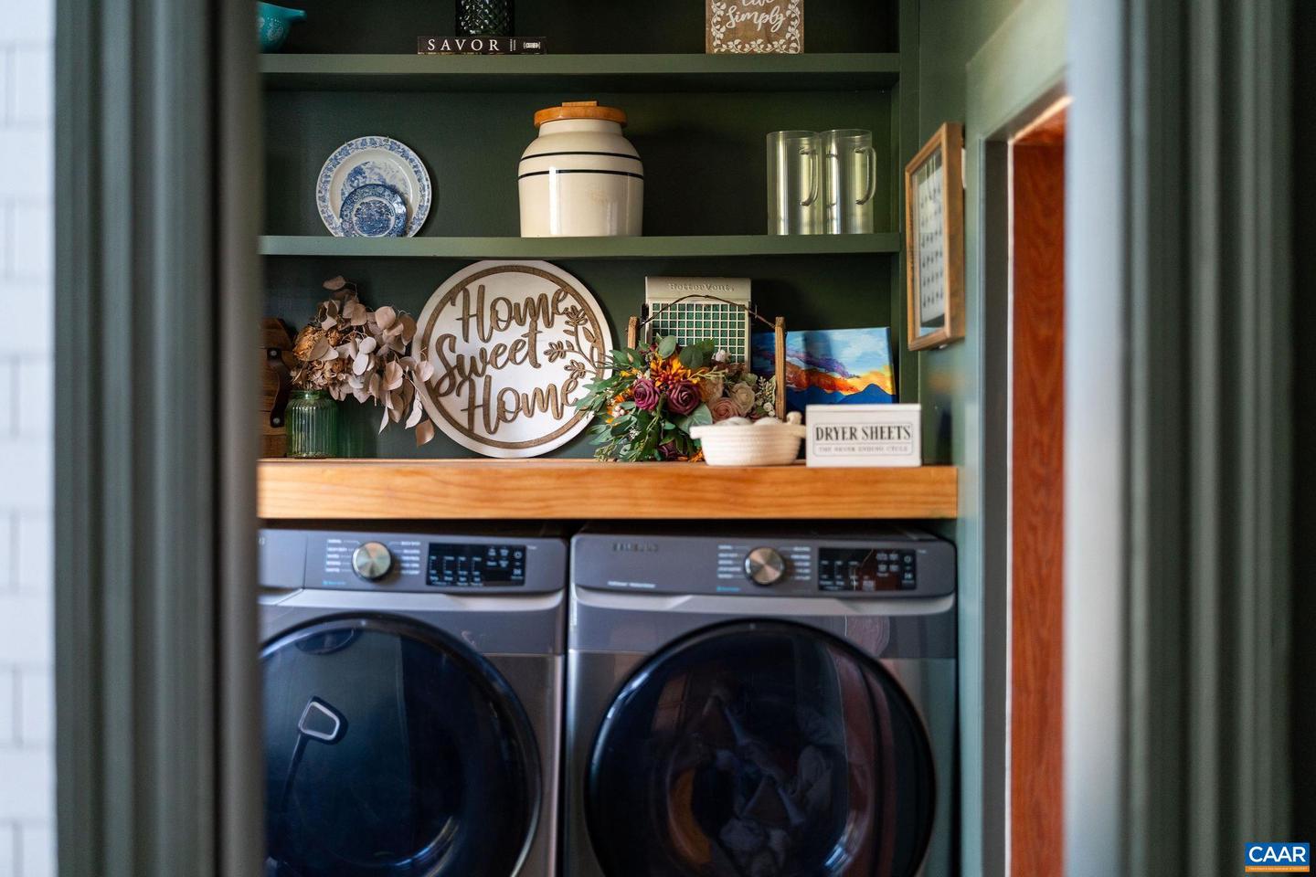 501 W JOHNSON ST, STAUNTON, Virginia 24401, 4 Bedrooms Bedrooms, ,1 BathroomBathrooms,Residential,For sale,501 W JOHNSON ST,670868 MLS # 670868