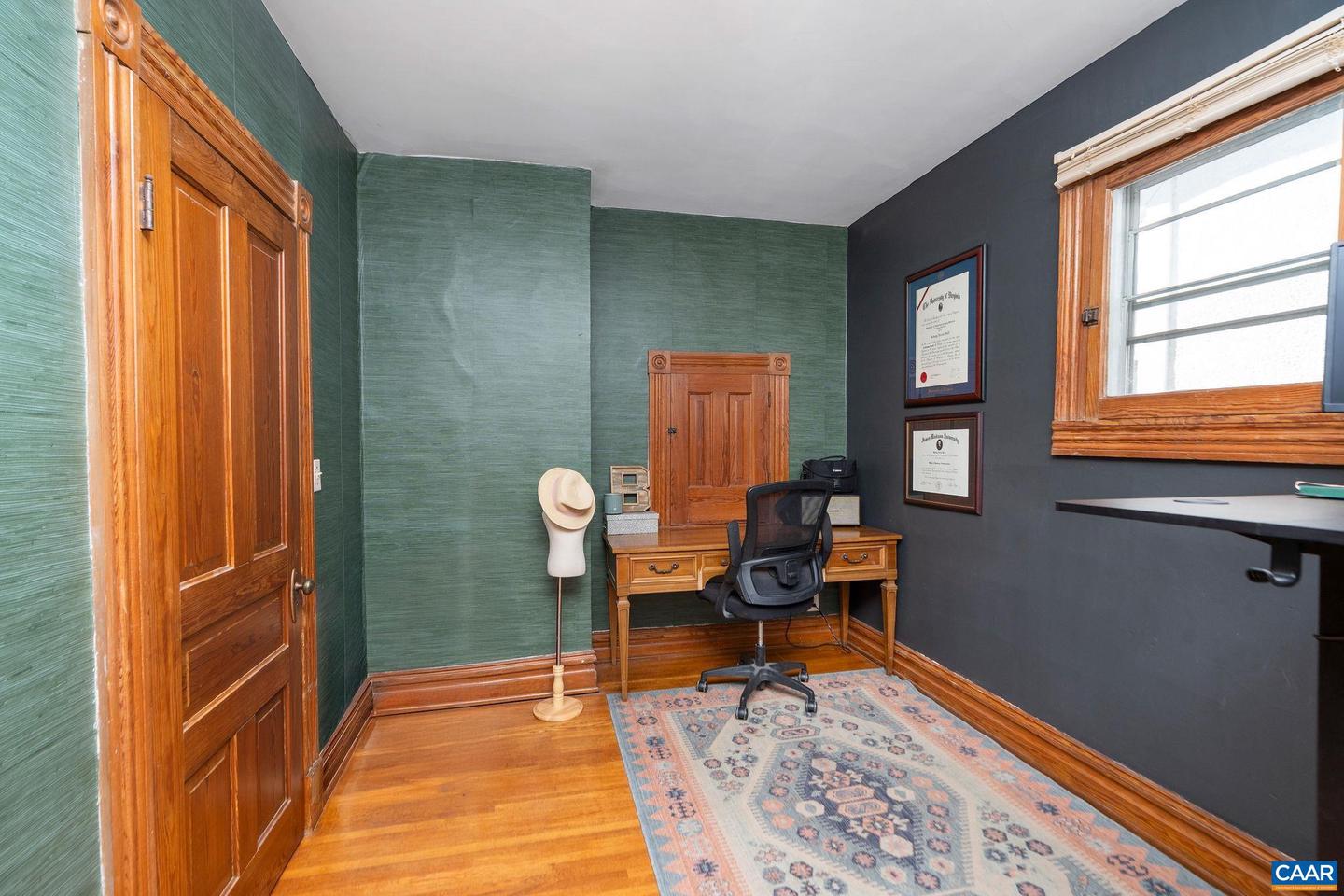 501 W JOHNSON ST, STAUNTON, Virginia 24401, 4 Bedrooms Bedrooms, ,1 BathroomBathrooms,Residential,For sale,501 W JOHNSON ST,670868 MLS # 670868