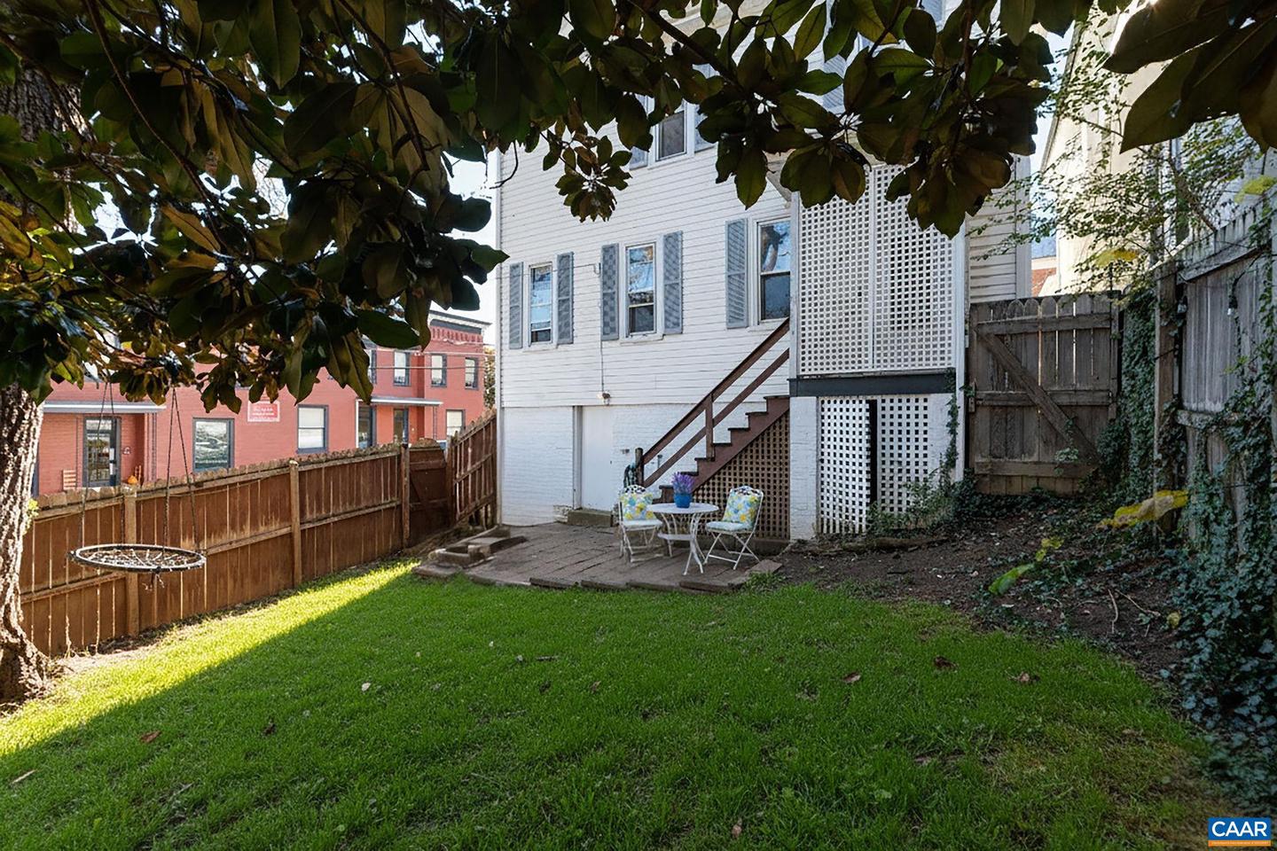 501 W JOHNSON ST, STAUNTON, Virginia 24401, 4 Bedrooms Bedrooms, ,1 BathroomBathrooms,Residential,For sale,501 W JOHNSON ST,670868 MLS # 670868