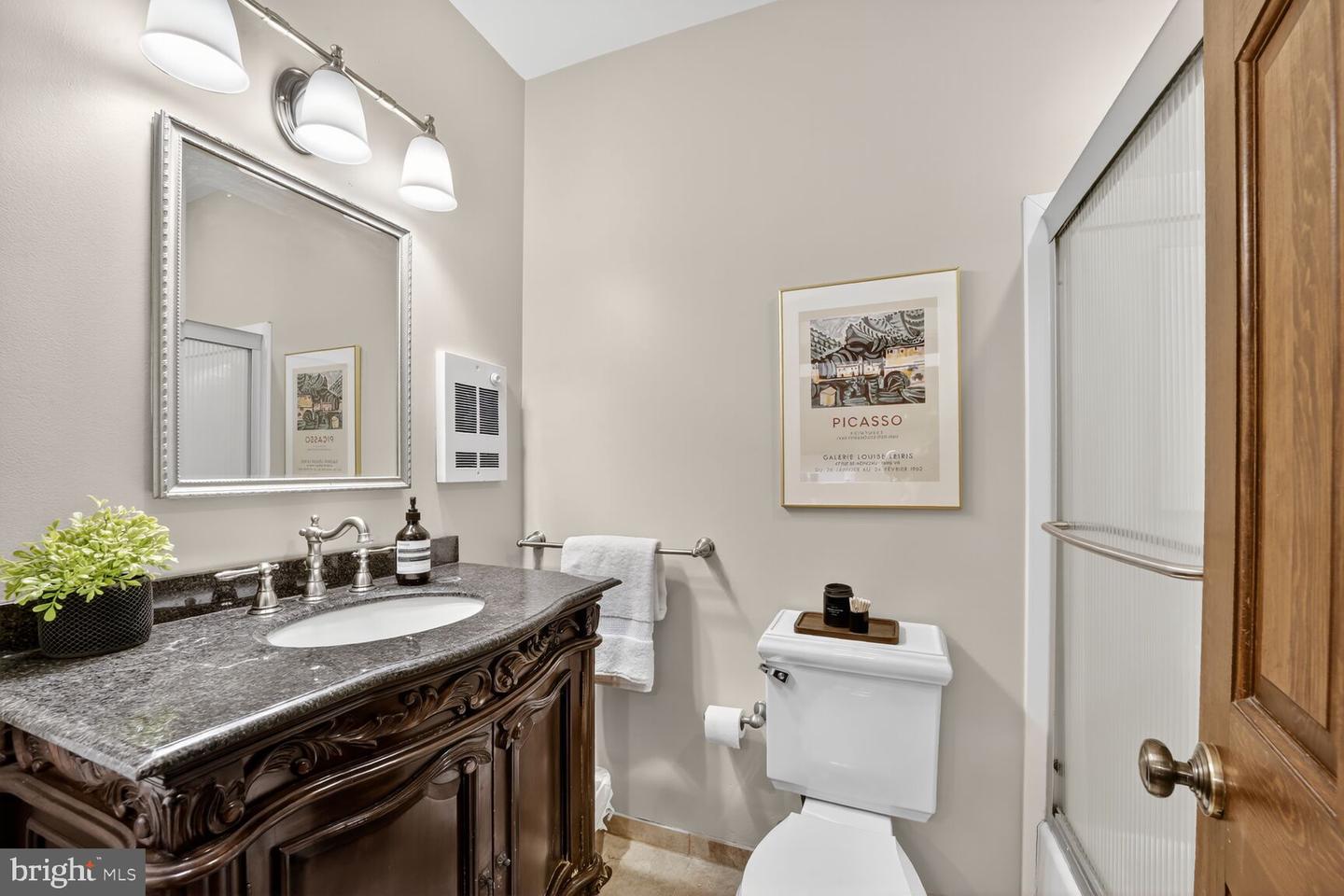 6 LOGAN CIR NW #3, WASHINGTON, District Of Columbia 20005, 2 Bedrooms Bedrooms, ,2 BathroomsBathrooms,Residential,For sale,6 LOGAN CIR NW #3,DCDC2230978 MLS # DCDC2230978