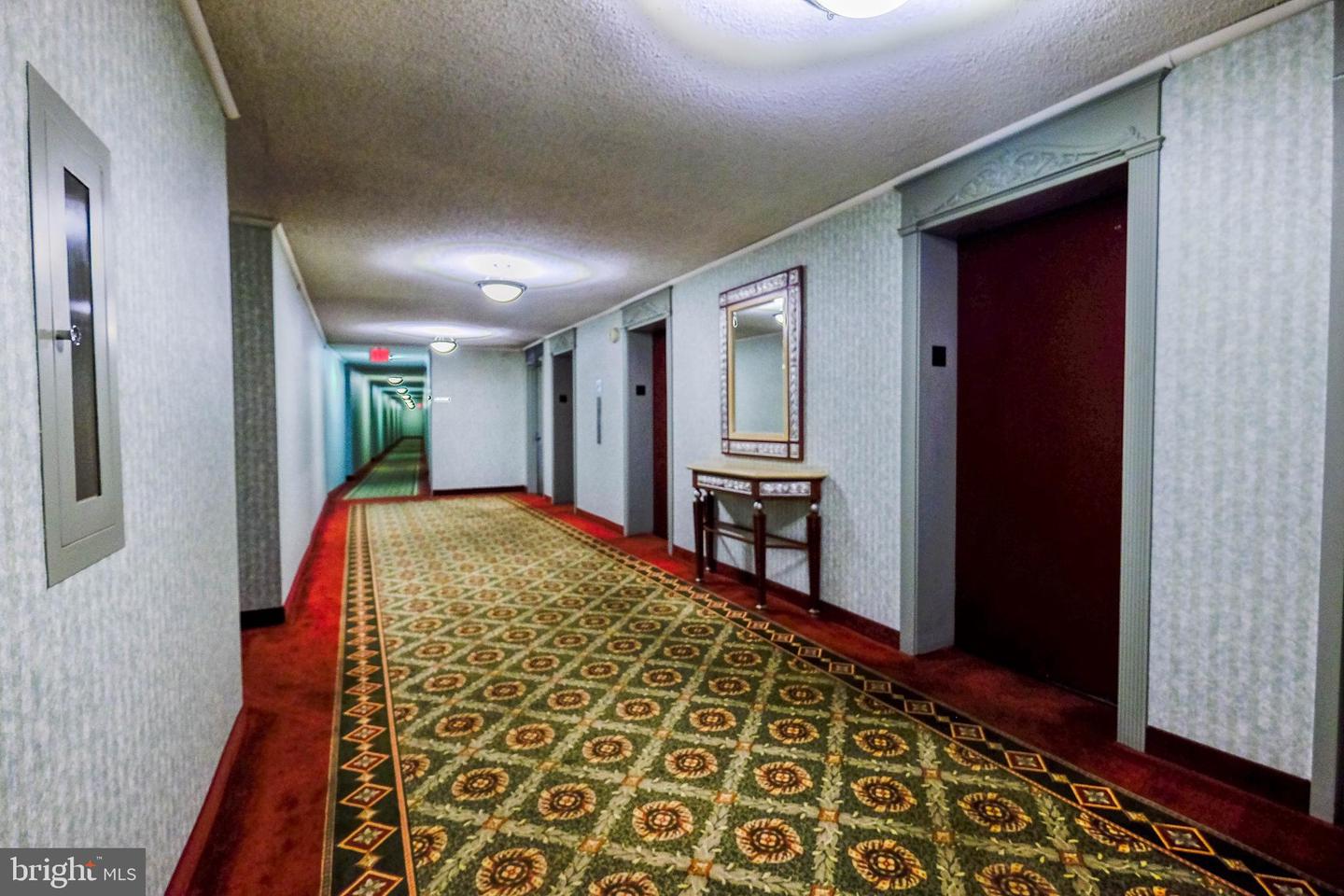 1225 MARTHA CUSTIS DR #PH 1602, ALEXANDRIA, Virginia 22302, 1 Bedroom Bedrooms, ,1 BathroomBathrooms,Residential,For sale,1225 MARTHA CUSTIS DR #PH 1602,VAAX2051610 MLS # VAAX2051610