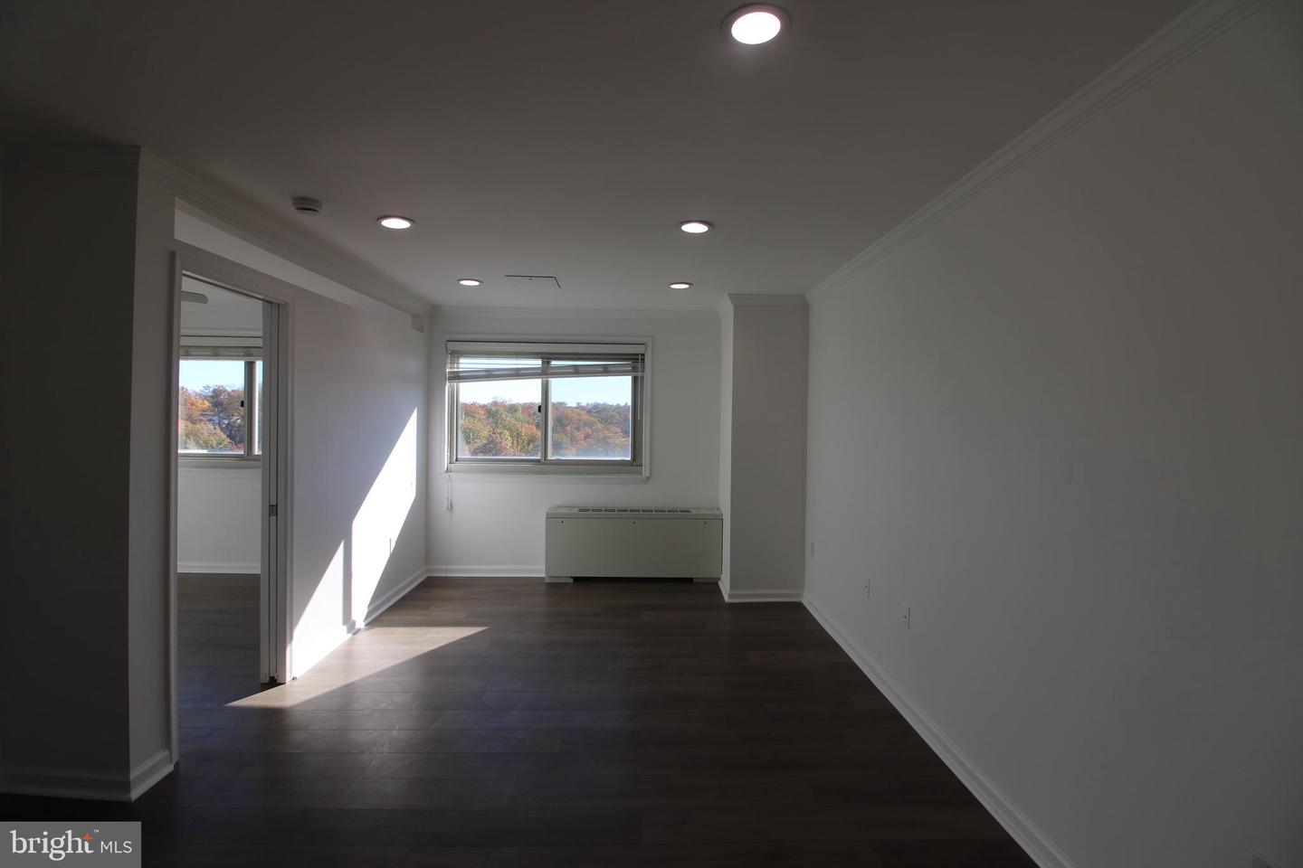 1225 MARTHA CUSTIS DR #PH 1602, ALEXANDRIA, Virginia 22302, 1 Bedroom Bedrooms, ,1 BathroomBathrooms,Residential,For sale,1225 MARTHA CUSTIS DR #PH 1602,VAAX2051610 MLS # VAAX2051610