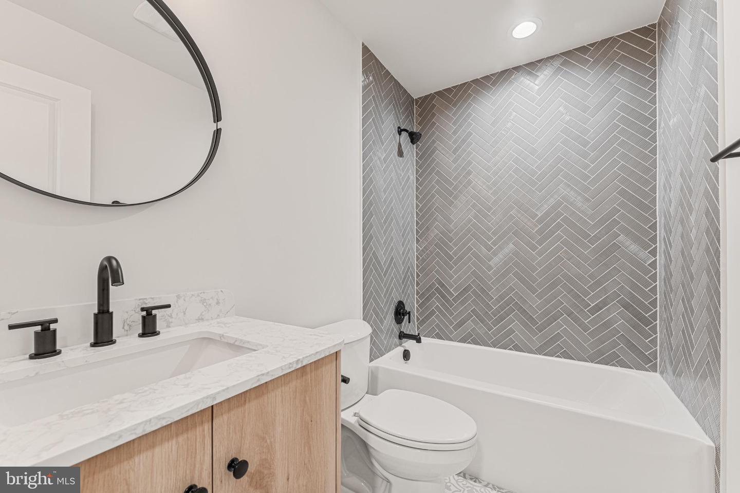 26034 OLD OFFICE RD, CULPEPER, Virginia 22701, 5 Bedrooms Bedrooms, 8 Rooms Rooms,3 BathroomsBathrooms,Residential,For sale,26034 OLD OFFICE RD,VAOR2012760 MLS # VAOR2012760