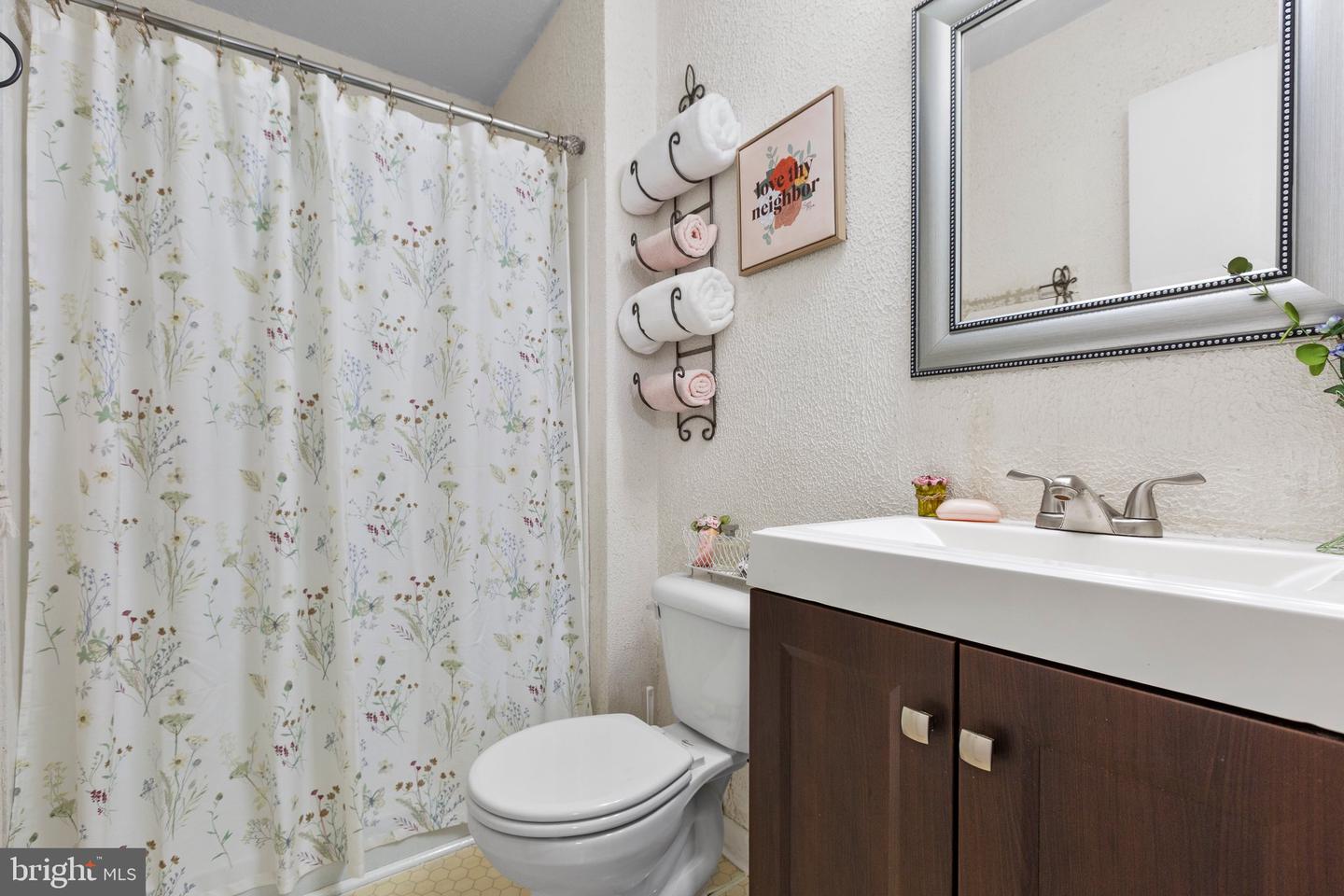 201 OLD LANDING CT, FREDERICKSBURG, Virginia 22405, 4 Bedrooms Bedrooms, ,2 BathroomsBathrooms,Residential,For sale,201 OLD LANDING CT,VAST2044114 MLS # VAST2044114