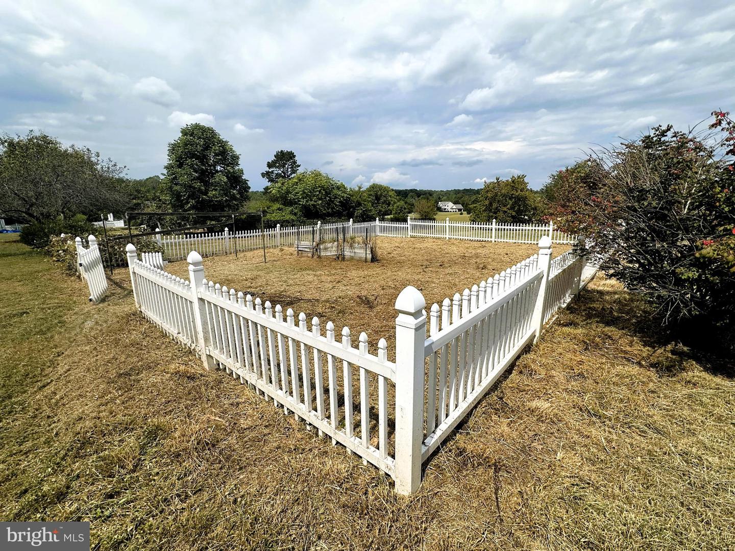 29274 OLD OFFICE RD, RHOADESVILLE, Virginia 22542, 2 Bedrooms Bedrooms, 8 Rooms Rooms,2 BathroomsBathrooms,Residential,For sale,29274 OLD OFFICE RD,VAOR2012762 MLS # VAOR2012762