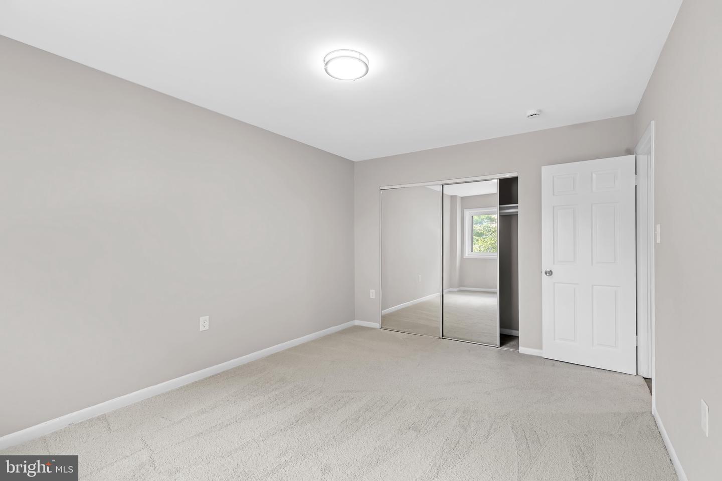 3314 S 28TH ST S #203, ALEXANDRIA, Virginia 22302, 2 Bedrooms Bedrooms, ,1 BathroomBathrooms,Residential,For sale,3314 S 28TH ST S #203,VAAX2051620 MLS # VAAX2051620