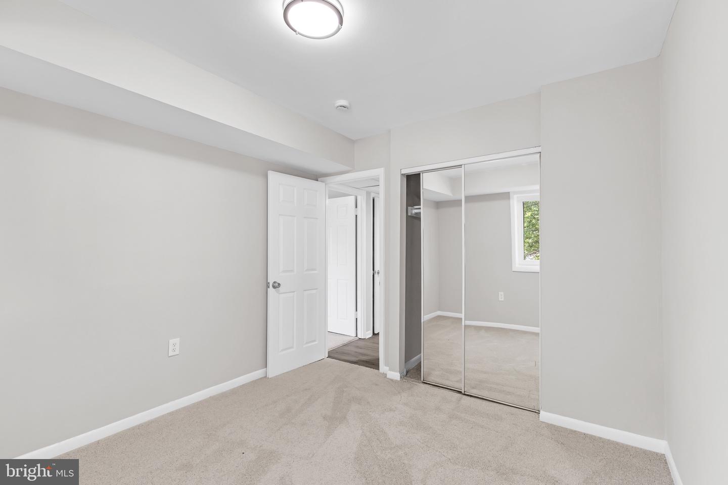 3314 S 28TH ST S #203, ALEXANDRIA, Virginia 22302, 2 Bedrooms Bedrooms, ,1 BathroomBathrooms,Residential,For sale,3314 S 28TH ST S #203,VAAX2051620 MLS # VAAX2051620