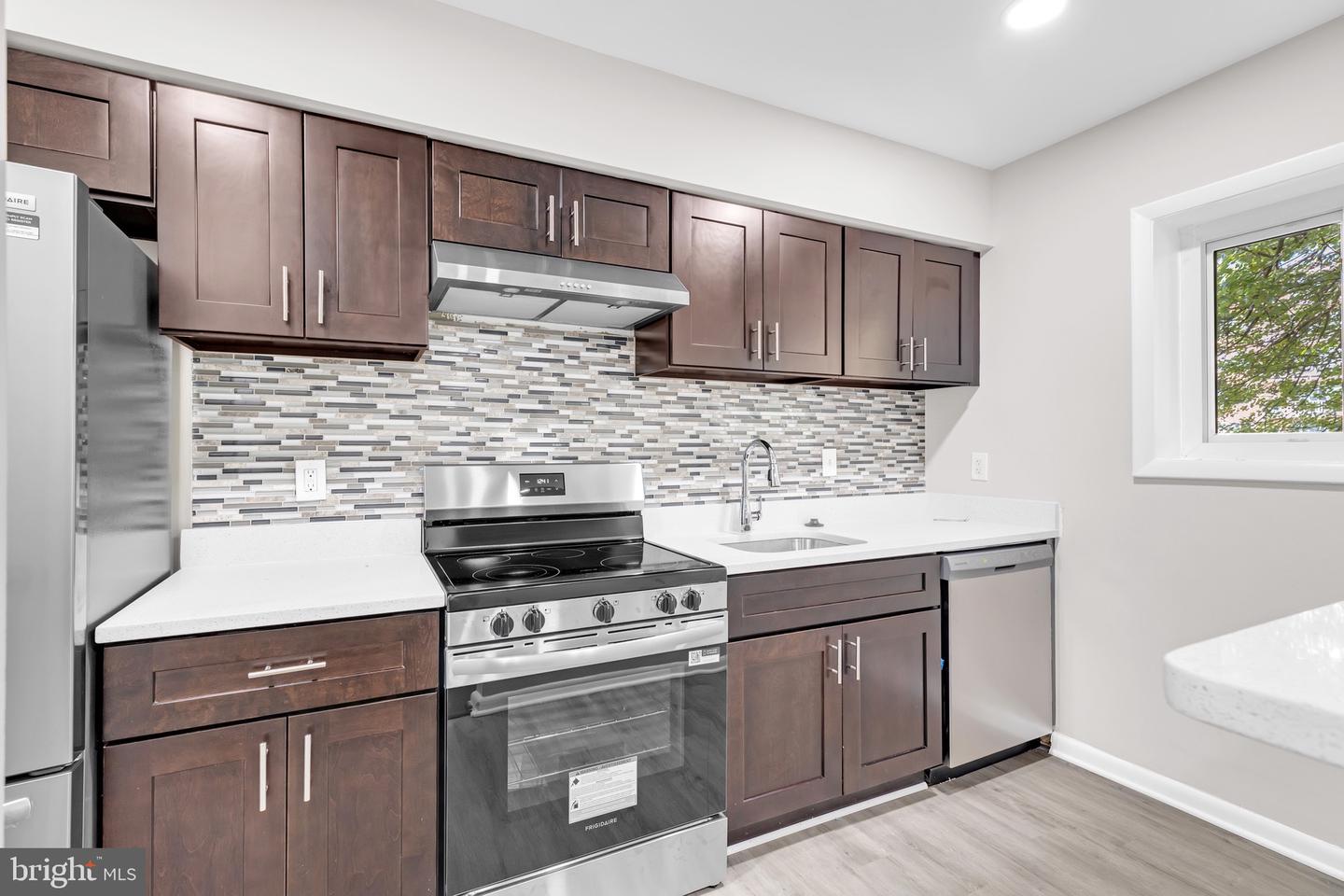 3314 S 28TH ST S #203, ALEXANDRIA, Virginia 22302, 2 Bedrooms Bedrooms, ,1 BathroomBathrooms,Residential,For sale,3314 S 28TH ST S #203,VAAX2051620 MLS # VAAX2051620