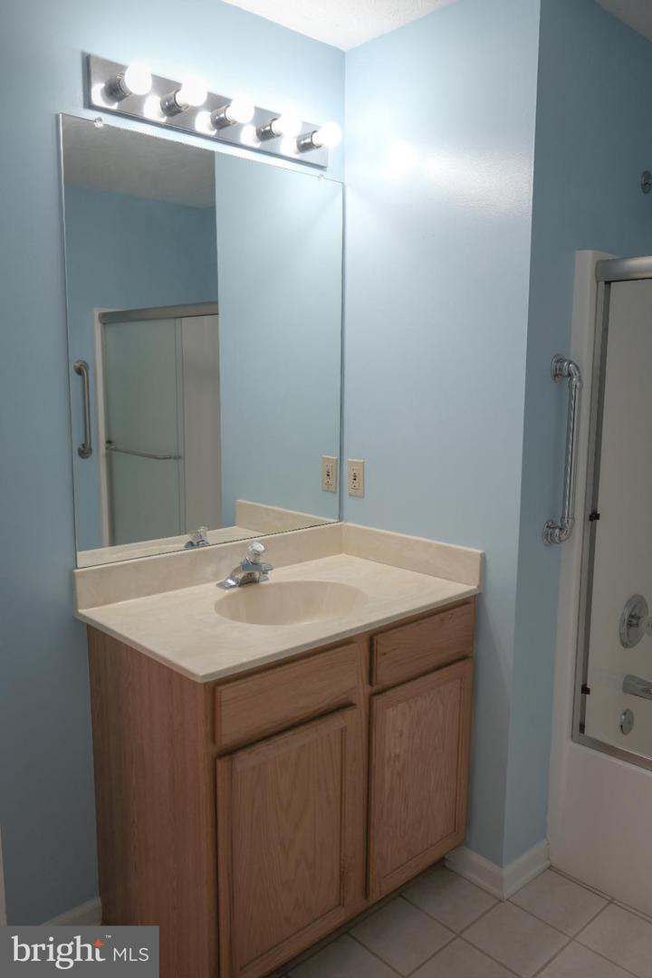 105 TANGLEWOOD LN, WINCHESTER, Virginia 22602, 2 Bedrooms Bedrooms, 5 Rooms Rooms,2 BathroomsBathrooms,Residential,For sale,105 TANGLEWOOD LN,VAFV2037966 MLS # VAFV2037966