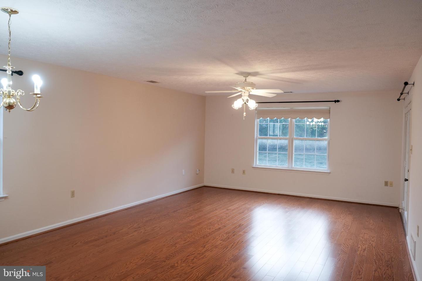 105 TANGLEWOOD LN, WINCHESTER, Virginia 22602, 2 Bedrooms Bedrooms, 5 Rooms Rooms,2 BathroomsBathrooms,Residential,For sale,105 TANGLEWOOD LN,VAFV2037966 MLS # VAFV2037966