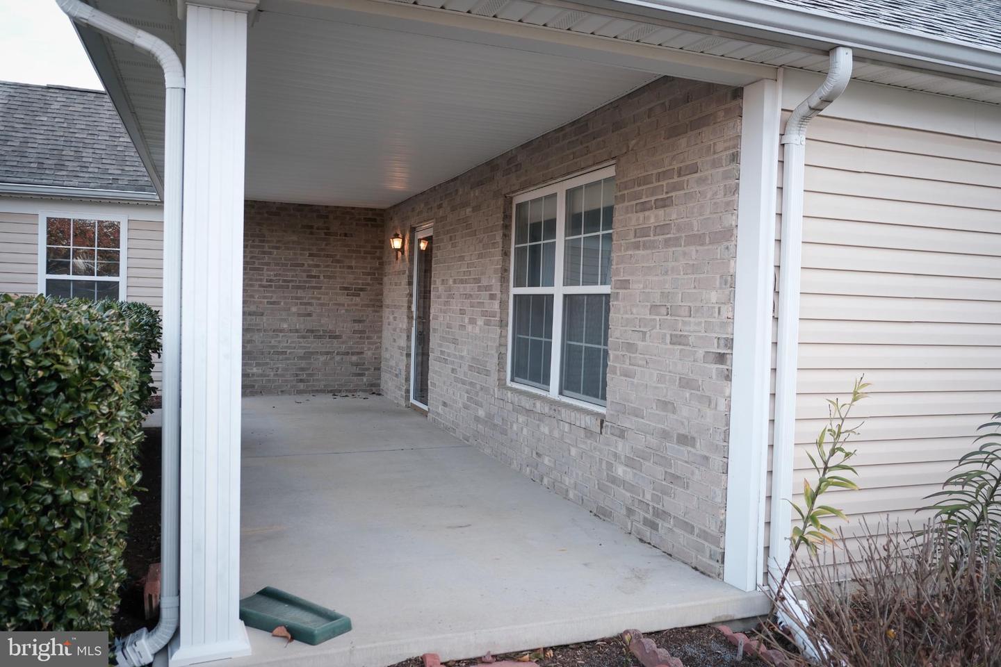 105 TANGLEWOOD LN, WINCHESTER, Virginia 22602, 2 Bedrooms Bedrooms, 5 Rooms Rooms,2 BathroomsBathrooms,Residential,For sale,105 TANGLEWOOD LN,VAFV2037966 MLS # VAFV2037966