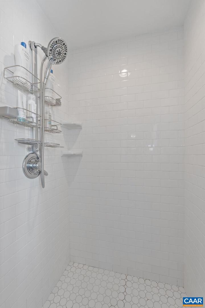 1450 AVON ST, CHARLOTTESVILLE, Virginia 22902, 3 Bedrooms Bedrooms, ,2 BathroomsBathrooms,Residential,For sale,1450 AVON ST,670888 MLS # 670888