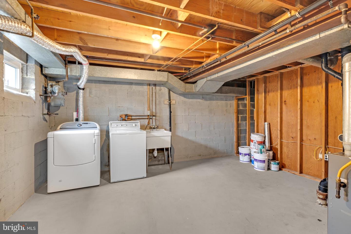 7403 LARNE LN, LORTON, Virginia 22079, 3 Bedrooms Bedrooms, 8 Rooms Rooms,2 BathroomsBathrooms,Residential,For sale,7403 LARNE LN,VAFX2278384 MLS # VAFX2278384