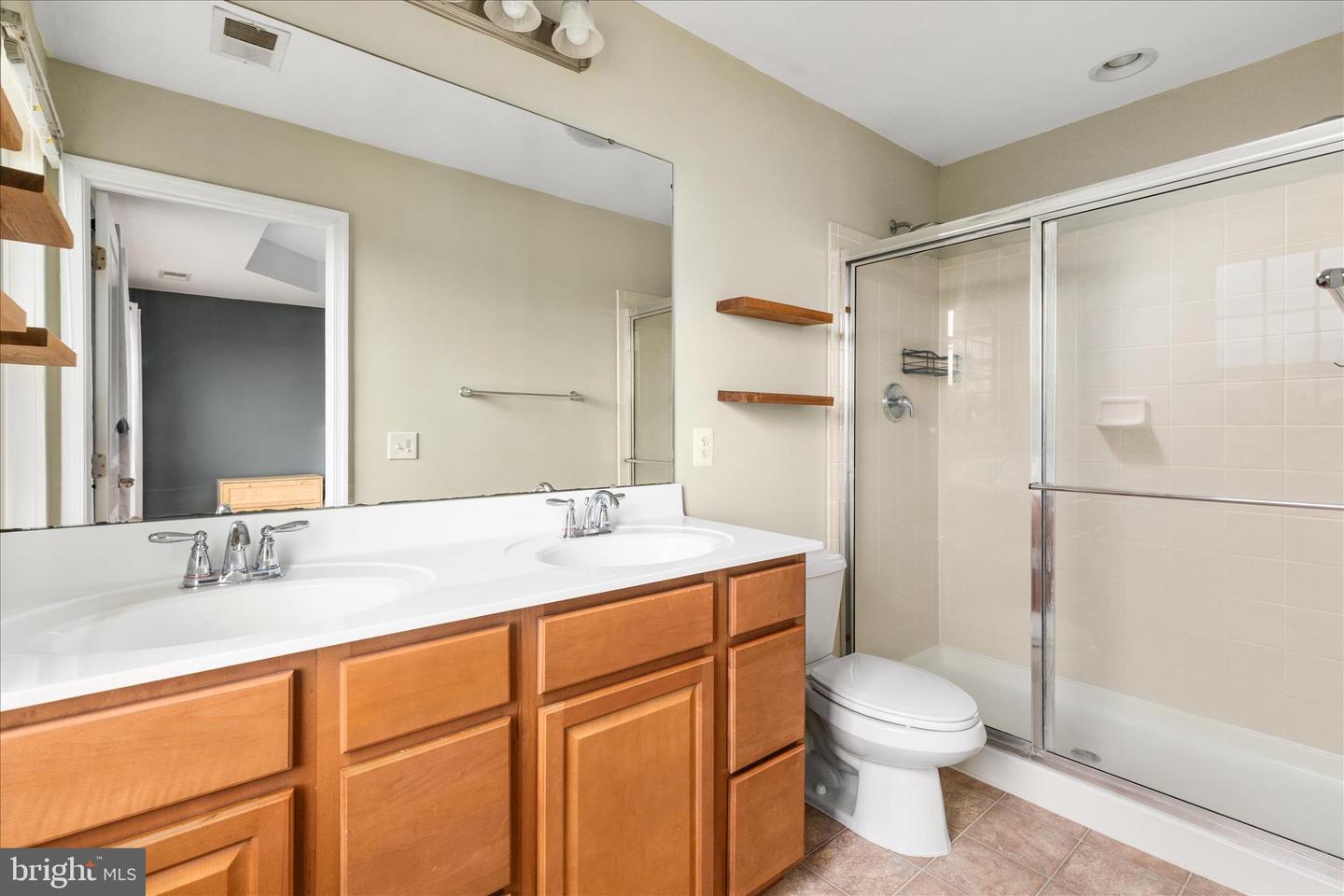 208 FIESTA DR, STEPHENSON, Virginia 22656, 3 Bedrooms Bedrooms, ,2 BathroomsBathrooms,Residential,For sale,208 FIESTA DR,VAFV2037970 MLS # VAFV2037970