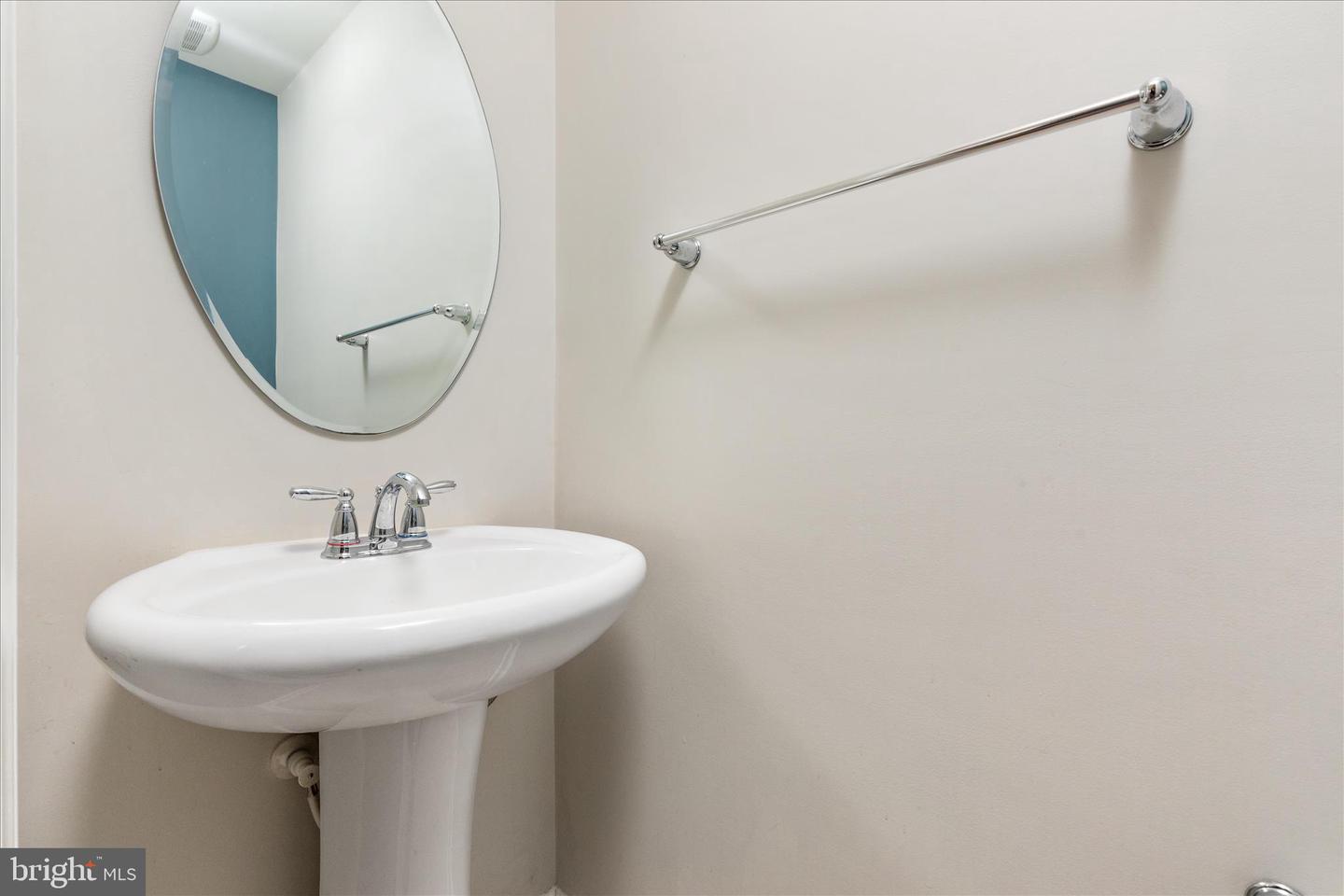 208 FIESTA DR, STEPHENSON, Virginia 22656, 3 Bedrooms Bedrooms, ,2 BathroomsBathrooms,Residential,For sale,208 FIESTA DR,VAFV2037970 MLS # VAFV2037970