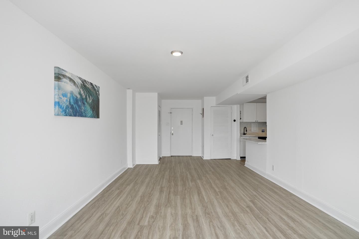 5340 HOLMES RUN PKWY #419, ALEXANDRIA, Virginia 22304, 2 Bedrooms Bedrooms, ,1 BathroomBathrooms,Residential,For sale,5340 HOLMES RUN PKWY #419,VAAX2051616 MLS # VAAX2051616