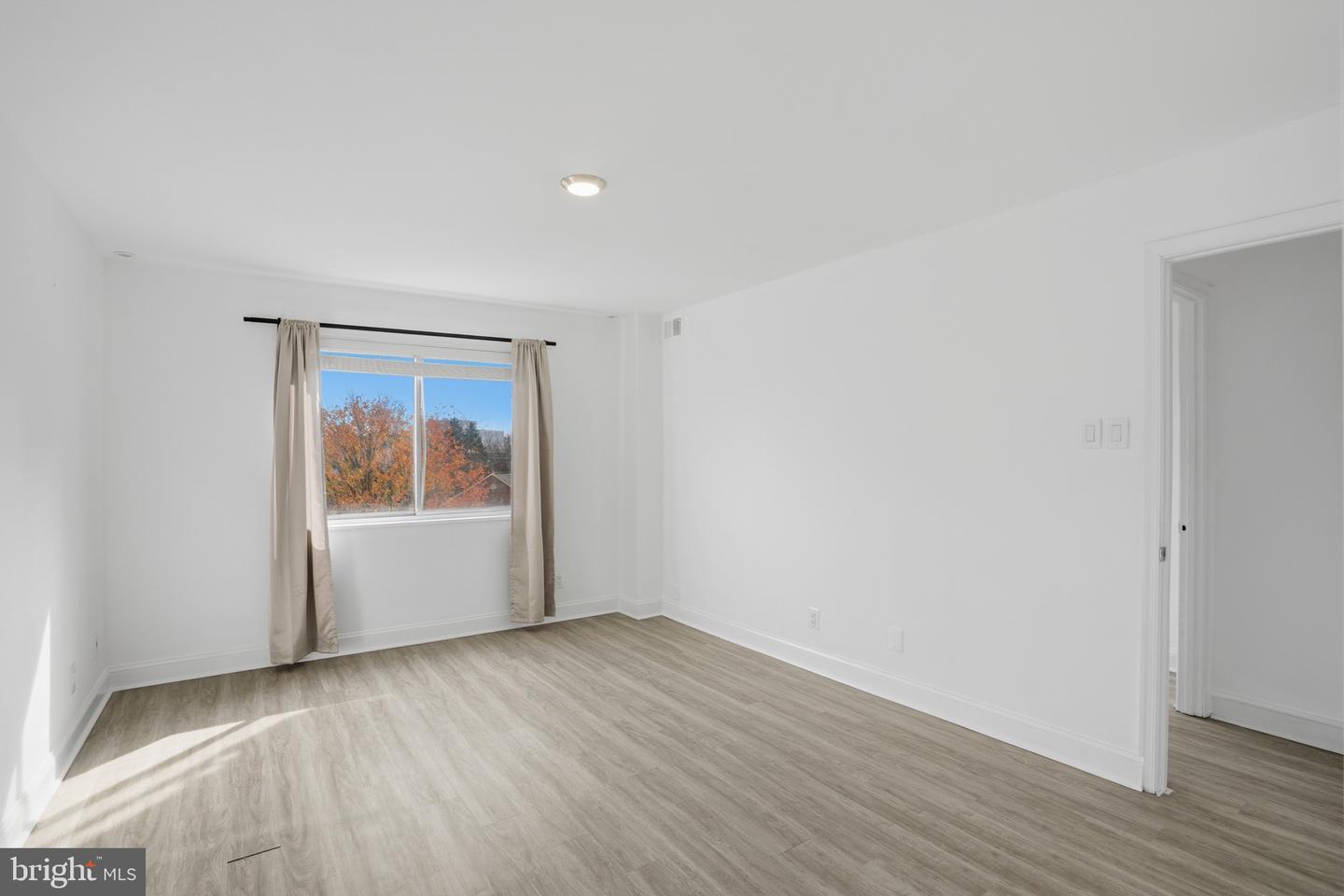 5340 HOLMES RUN PKWY #419, ALEXANDRIA, Virginia 22304, 2 Bedrooms Bedrooms, ,1 BathroomBathrooms,Residential,For sale,5340 HOLMES RUN PKWY #419,VAAX2051616 MLS # VAAX2051616