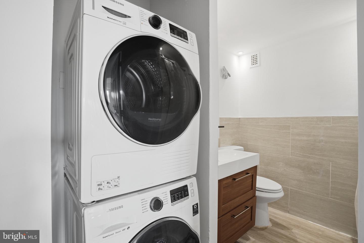 5340 HOLMES RUN PKWY #419, ALEXANDRIA, Virginia 22304, 2 Bedrooms Bedrooms, ,1 BathroomBathrooms,Residential,For sale,5340 HOLMES RUN PKWY #419,VAAX2051616 MLS # VAAX2051616