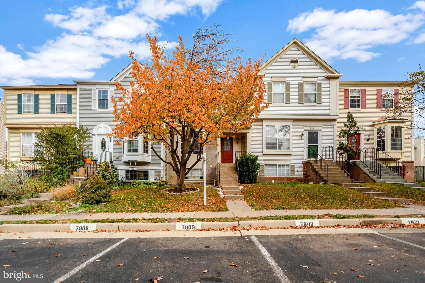 7905 REBEL WALK DR, MANASSAS, Virginia 20109, 3 Bedrooms Bedrooms, ,3 BathroomsBathrooms,Residential,For sale,7905 REBEL WALK DR,VAPW2107516 MLS # VAPW2107516