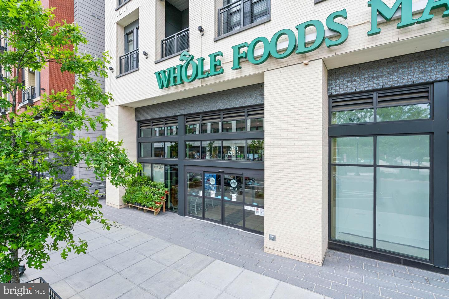 6803 CAMERON DR NW #105, WASHINGTON, District Of Columbia 20012, 2 Bedrooms Bedrooms, ,2 BathroomsBathrooms,Residential,For sale,6803 CAMERON DR NW #105,DCDC2201278 MLS # DCDC2201278 6803 CAMERON DR NW #105, WASHINGTON, District Of Columbia 20012, 2 Bedrooms Bedrooms, ,2 BathroomsBathrooms,Residential,For sale,6803 CAMERON DR NW #105,DCDC2201278 MLS # DCDC2201278