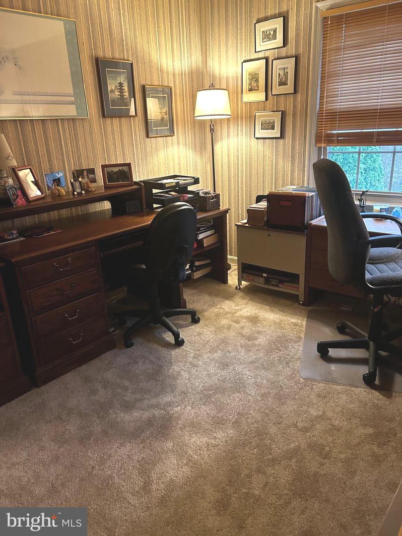 7520 AMESBURY CT, ALEXANDRIA, Virginia 22315, 3 Bedrooms Bedrooms, 8 Rooms Rooms,2 BathroomsBathrooms,Residential,For sale,7520 AMESBURY CT,VAFX2242404 MLS # VAFX2242404