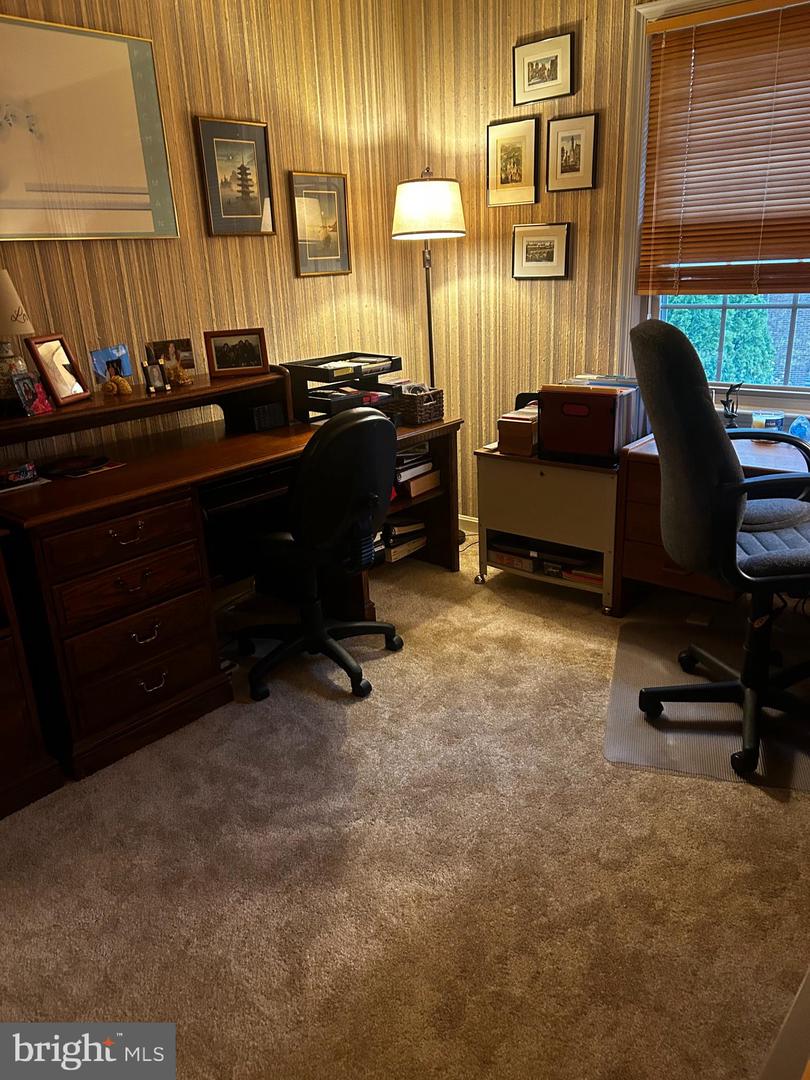 7520 AMESBURY CT, ALEXANDRIA, Virginia 22315, 3 Bedrooms Bedrooms, 8 Rooms Rooms,2 BathroomsBathrooms,Residential,For sale,7520 AMESBURY CT,VAFX2242404 MLS # VAFX2242404