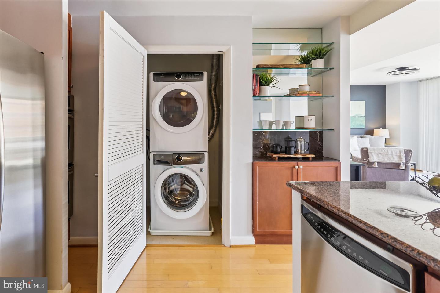 400 MASSACHUSETTS AVE NW #1214, WASHINGTON, District Of Columbia 20001, 2 Bedrooms Bedrooms, ,2 BathroomsBathrooms,Residential,For sale,400 MASSACHUSETTS AVE NW #1214,DCDC2216018 MLS # DCDC2216018