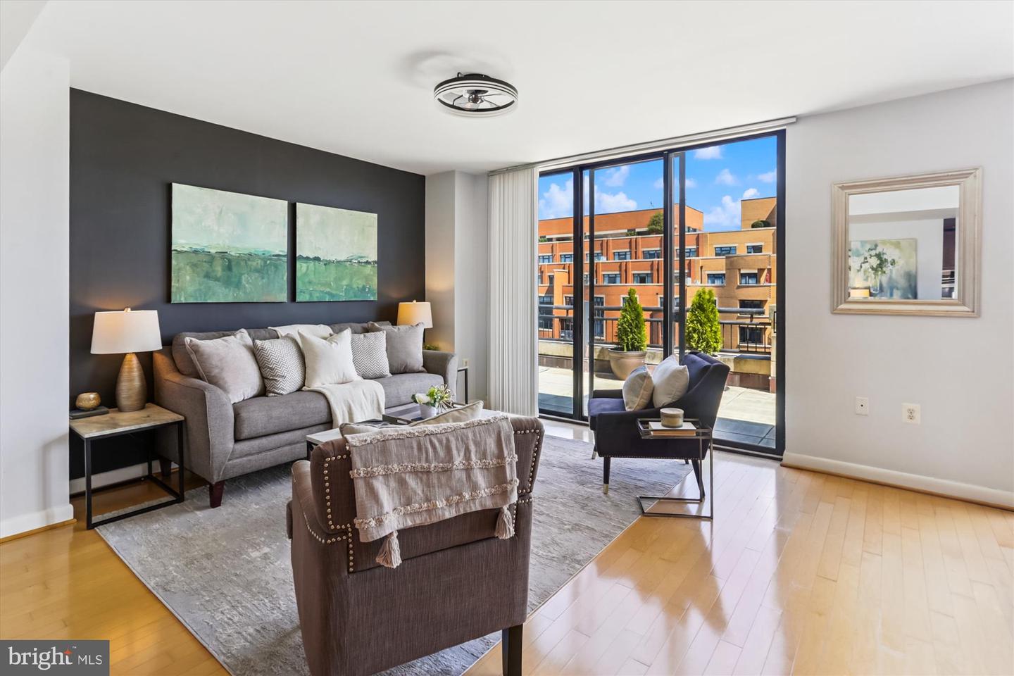 400 MASSACHUSETTS AVE NW #1214, WASHINGTON, District Of Columbia 20001, 2 Bedrooms Bedrooms, ,2 BathroomsBathrooms,Residential,For sale,400 MASSACHUSETTS AVE NW #1214,DCDC2216018 MLS # DCDC2216018