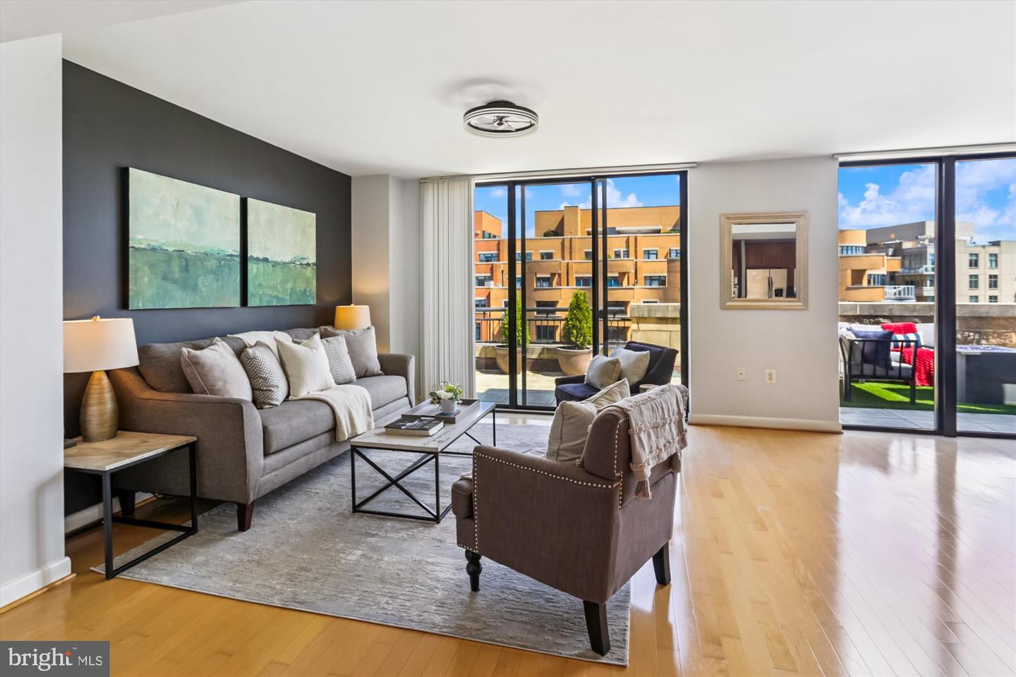 400 MASSACHUSETTS AVE NW #1214, WASHINGTON, District Of Columbia 20001, 2 Bedrooms Bedrooms, ,2 BathroomsBathrooms,Residential,For sale,400 MASSACHUSETTS AVE NW #1214,DCDC2216018 MLS # DCDC2216018