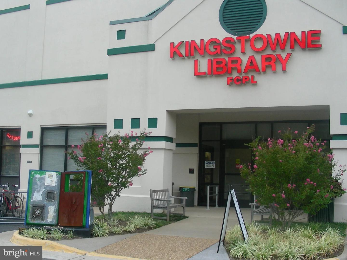 6925 MARY CAROLINE CIRCLE #H, ALEXANDRIA, Virginia 22310, 2 Bedrooms Bedrooms, ,2 BathroomsBathrooms,Residential,For sale,6925 MARY CAROLINE CIRCLE #H,VAFX2263670 MLS # VAFX2263670