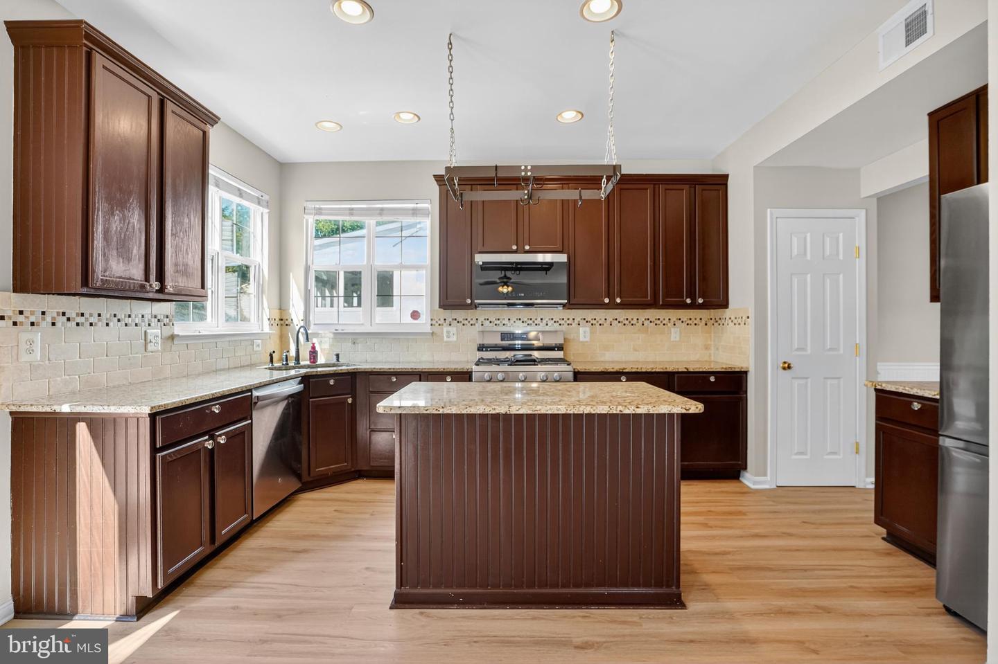 10028 BORELAND CT, BRISTOW, Virginia 20136, 4 Bedrooms Bedrooms, 3 Rooms Rooms,2 BathroomsBathrooms,Residential,For sale,10028 BORELAND CT,VAPW2103166 MLS # VAPW2103166