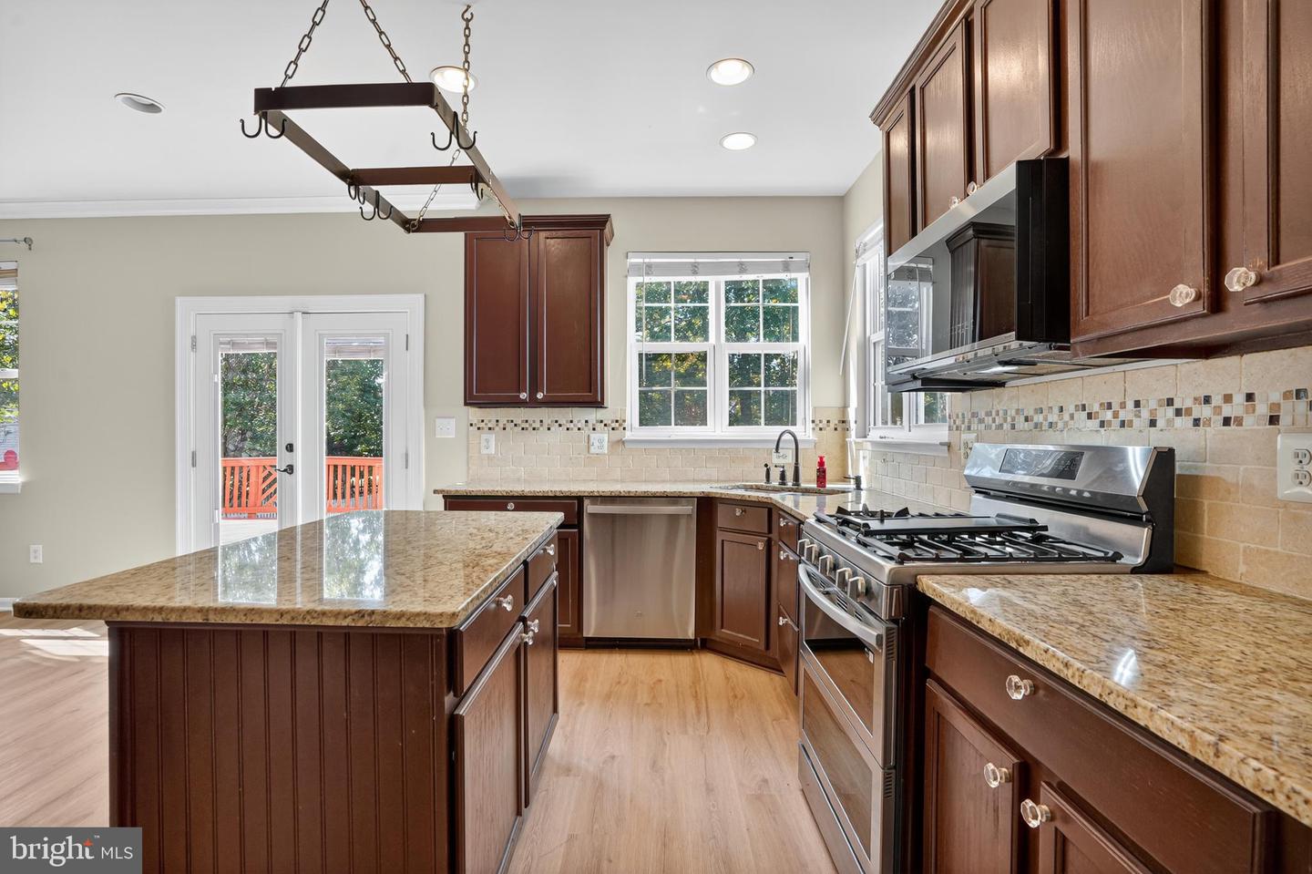 10028 BORELAND CT, BRISTOW, Virginia 20136, 4 Bedrooms Bedrooms, 3 Rooms Rooms,2 BathroomsBathrooms,Residential,For sale,10028 BORELAND CT,VAPW2103166 MLS # VAPW2103166