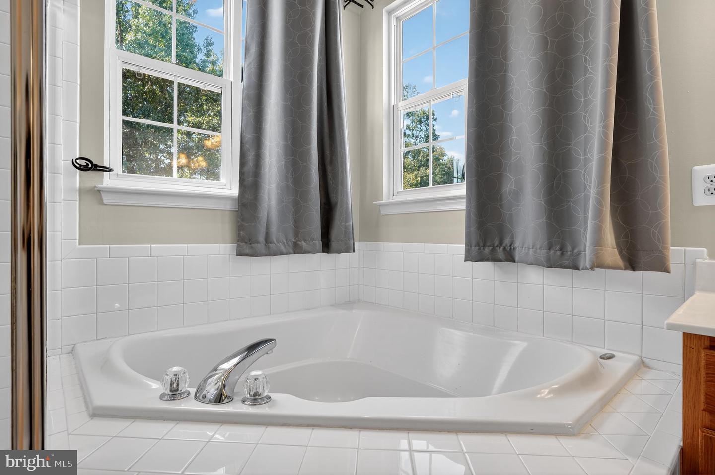 10028 BORELAND CT, BRISTOW, Virginia 20136, 4 Bedrooms Bedrooms, 3 Rooms Rooms,2 BathroomsBathrooms,Residential,For sale,10028 BORELAND CT,VAPW2103166 MLS # VAPW2103166