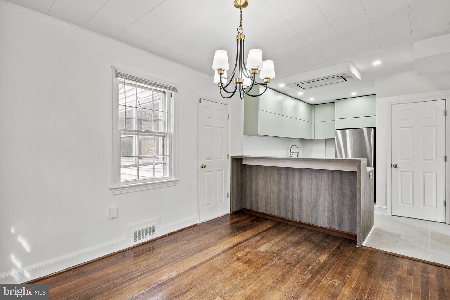 1807 41ST PL SE, WASHINGTON, District Of Columbia 20020, 5 Bedrooms Bedrooms, ,2 BathroomsBathrooms,Residential,For sale,1807 41ST PL SE,DCDC2220220 MLS # DCDC2220220