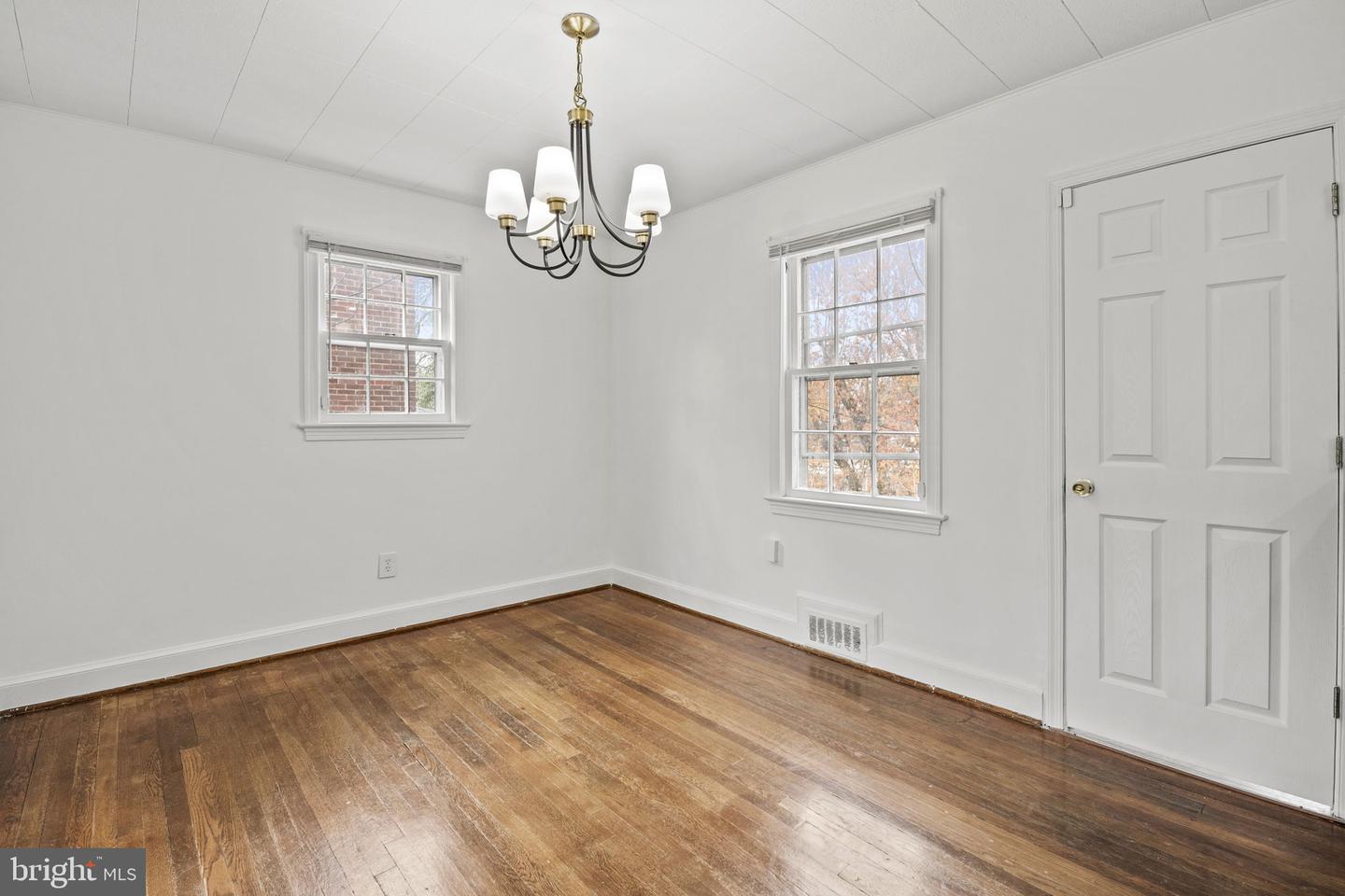 1807 41ST PL SE, WASHINGTON, District Of Columbia 20020, 5 Bedrooms Bedrooms, ,2 BathroomsBathrooms,Residential,For sale,1807 41ST PL SE,DCDC2220220 MLS # DCDC2220220